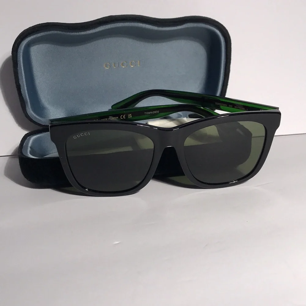 New Authentic GUCCI GG0057SKN 56MM Sunglasses – Black/Green